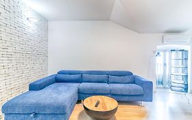 Trieste Casa Boccaccio White Apartment x4